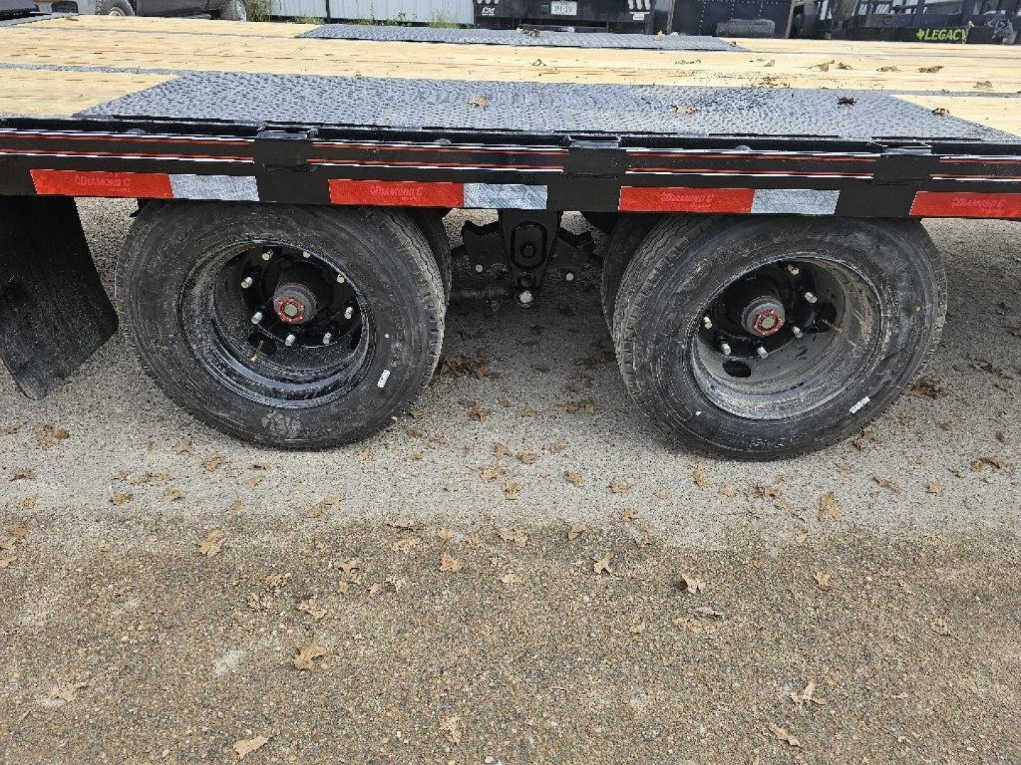 New 2024 DIAMOND C FMAX216 102X35 XDR