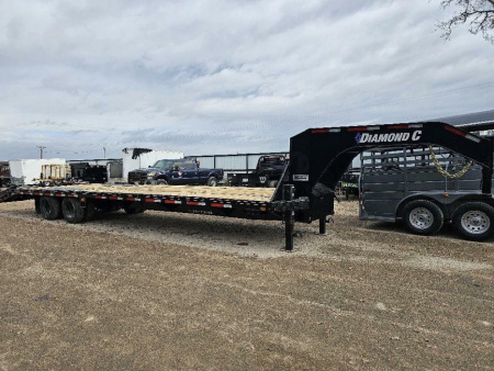 New 2024 DIAMOND C FMAX216 102X35 XDR