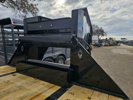 New 2024 DIAMOND C FMAX216 102X35 XDR