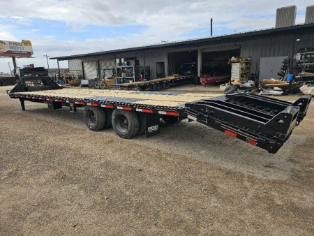 New 2024 DIAMOND C FMAX216 102X35 XDR