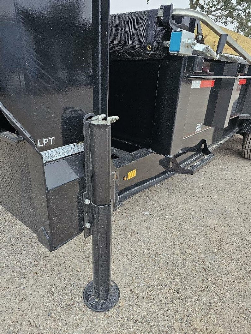 New 2024 DIAMOND C LPT210 16X82 GN