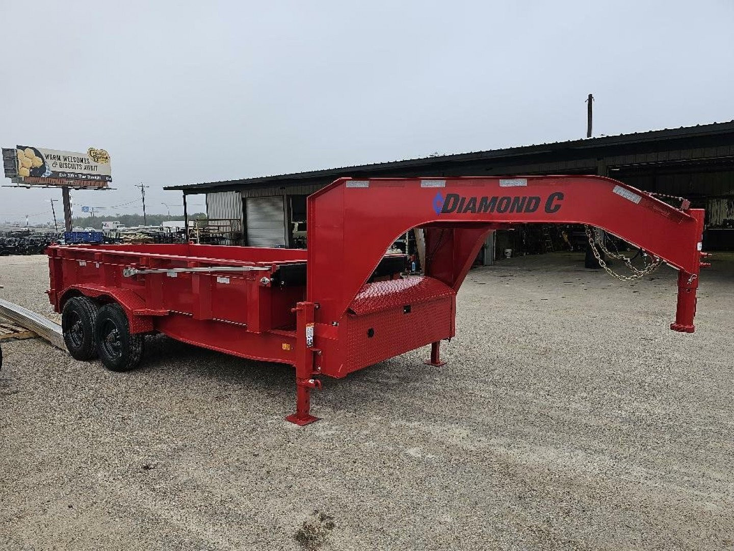 New 2024 DIAMOND C LPT210 14X82 GN