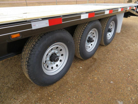 New 2026 Titan Trailer 32 Flatbed Trailer