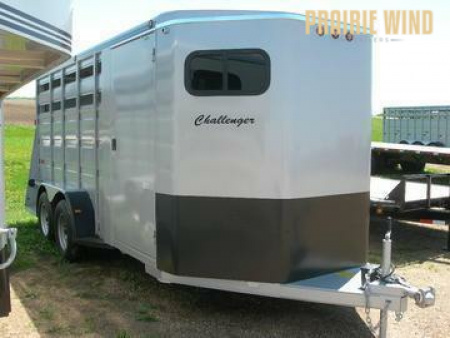 New 2026 Titan Trailer 16 Horse Trailer