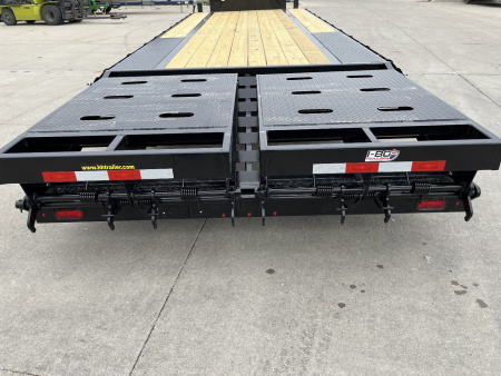 New 2026 H&H Black 102"x20'+5' 15K Low Profile Dovetail Super Deluxe Ramps Gooseneck Deckover Trailer