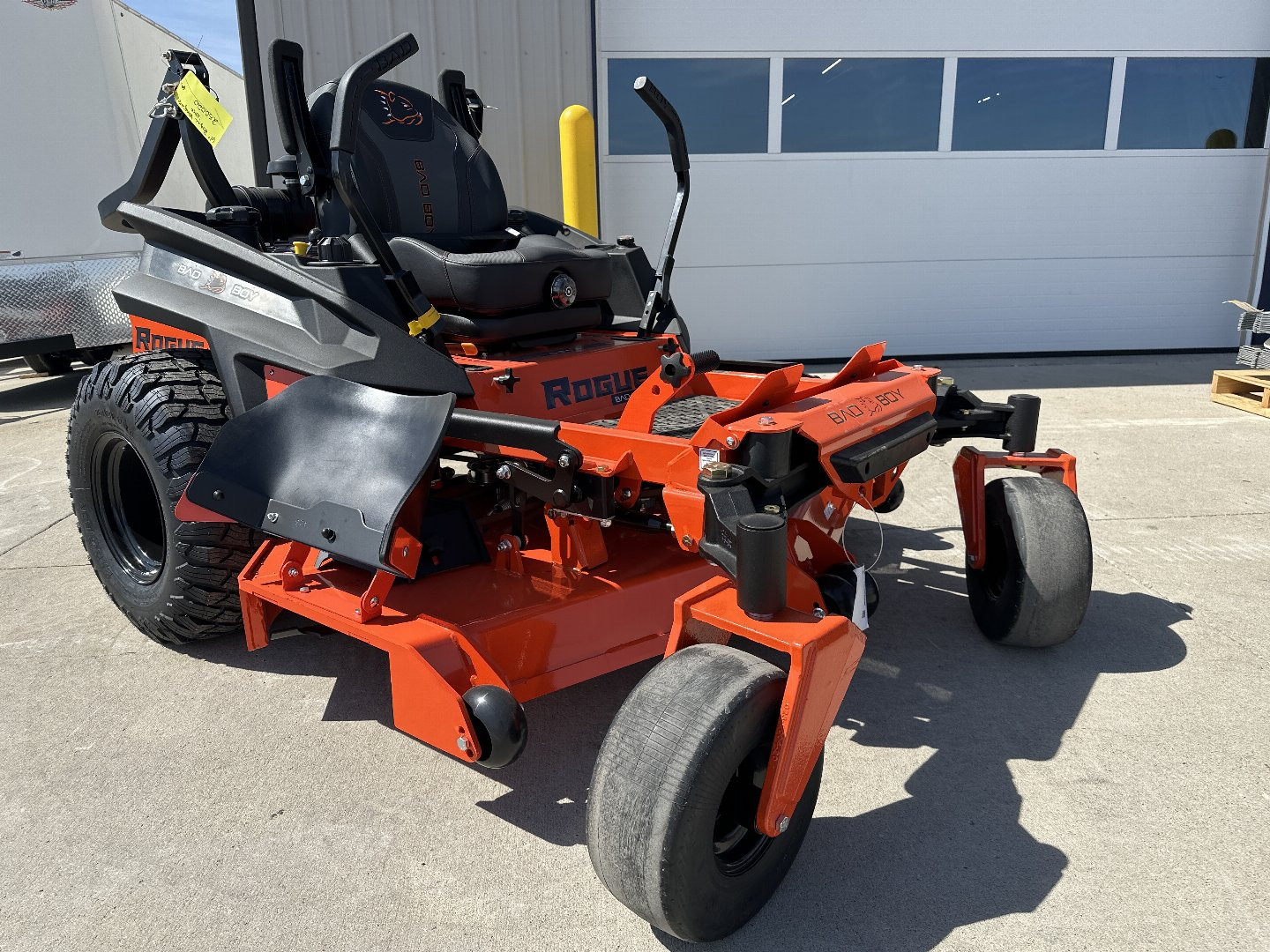 New 2025 Bad Boy 61" Rogue Vanguard 40HP Lawn Mowers