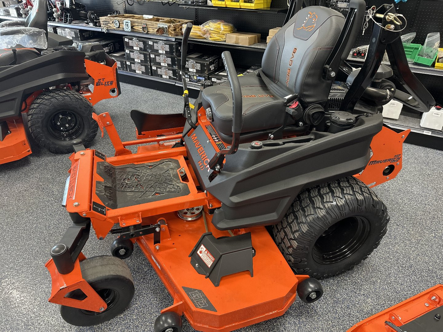 New 2025 Bad Boy 60" Maverick HD Vanguard EFI 28HP Lawn Mowers