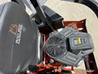 New 2025 Bad Boy 60" Maverick Briggs CXI 27HP Lawn Mowers