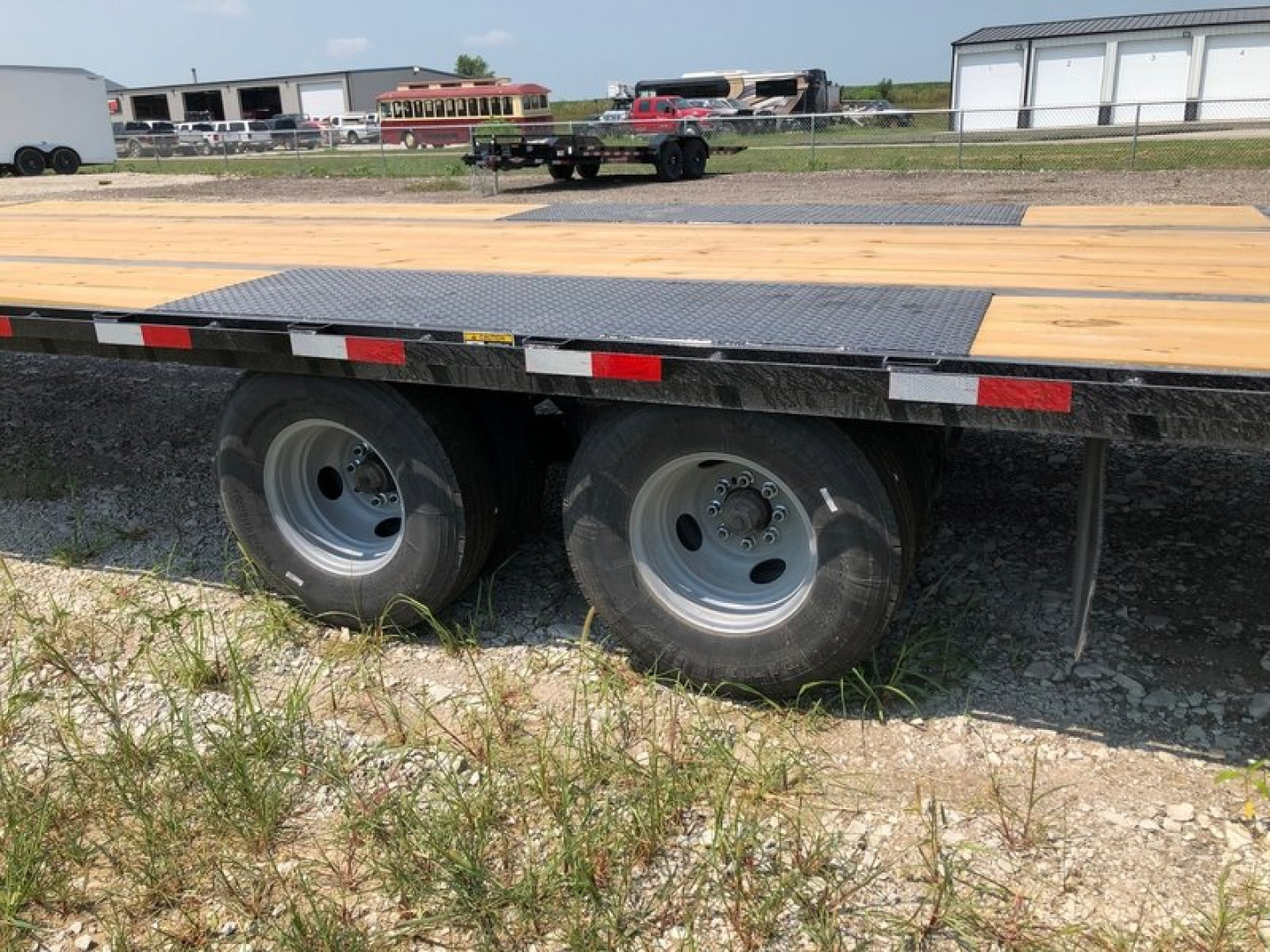 New 2025 H&H Trailers 102"x30'+5' 24k Heavy Duty Low Profile Dovetail Super Deluxe Ramps Gooseneck Deckover Flatbed Trailer