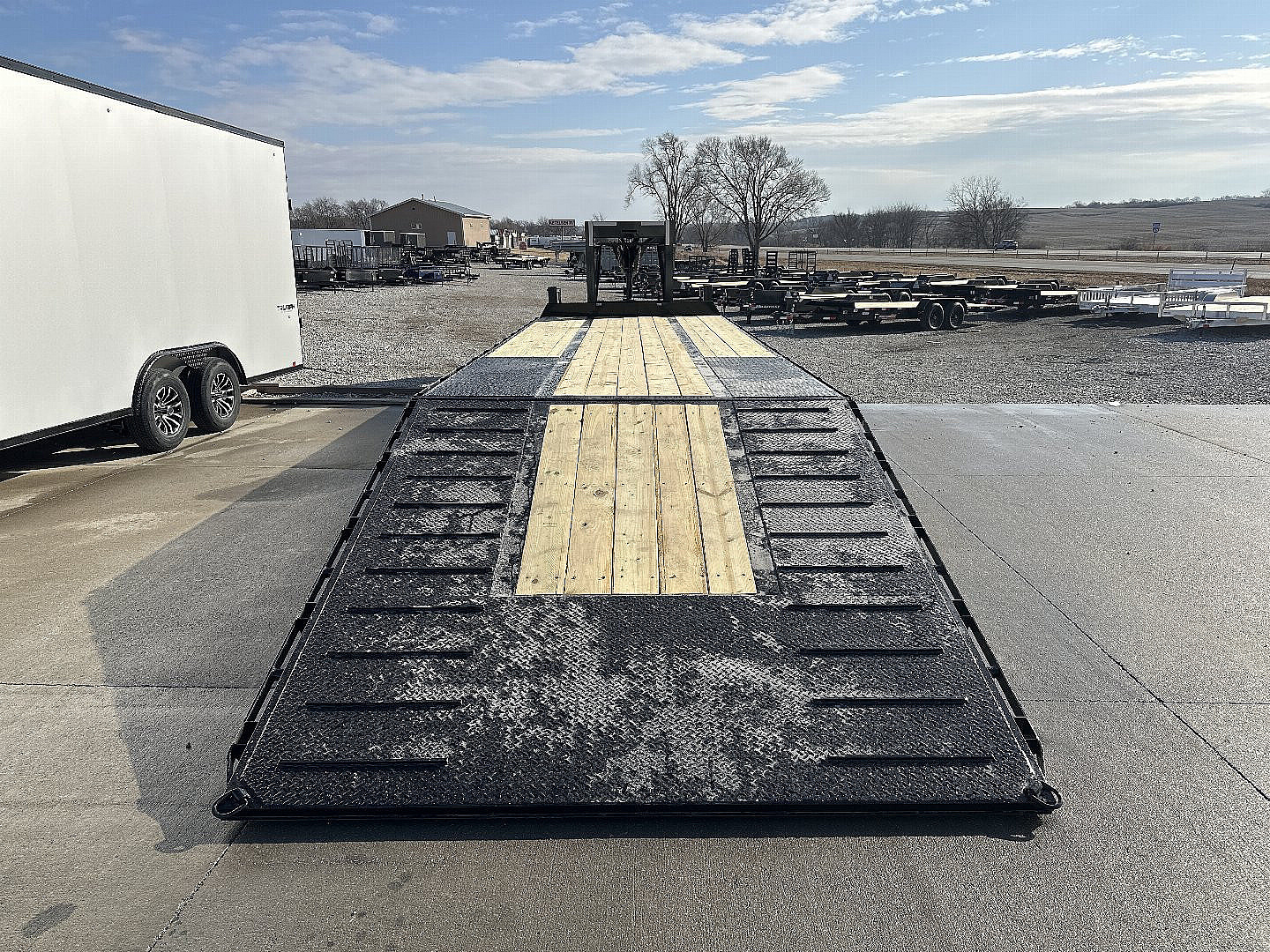 New 2025 H&H 102"x23'+9' 24k Hydraulic Tail Gooseneck Deckover Flatbed Trailer