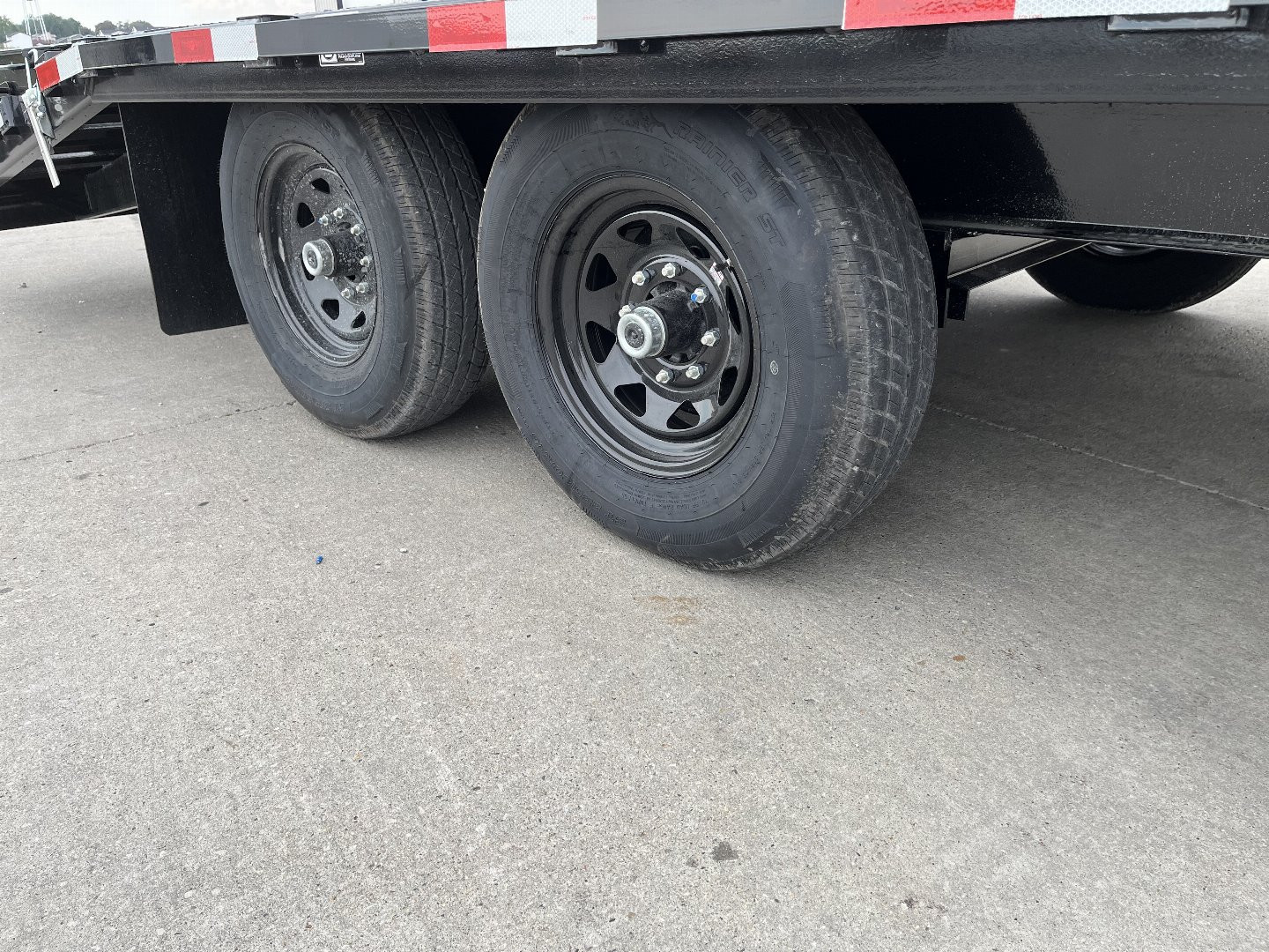 New 2025 H&H Trailers 102"x20'+5' 16k Low Profile Dovetail Super Deluxe Ramps Gooseneck Flatbed Deckover Trailer