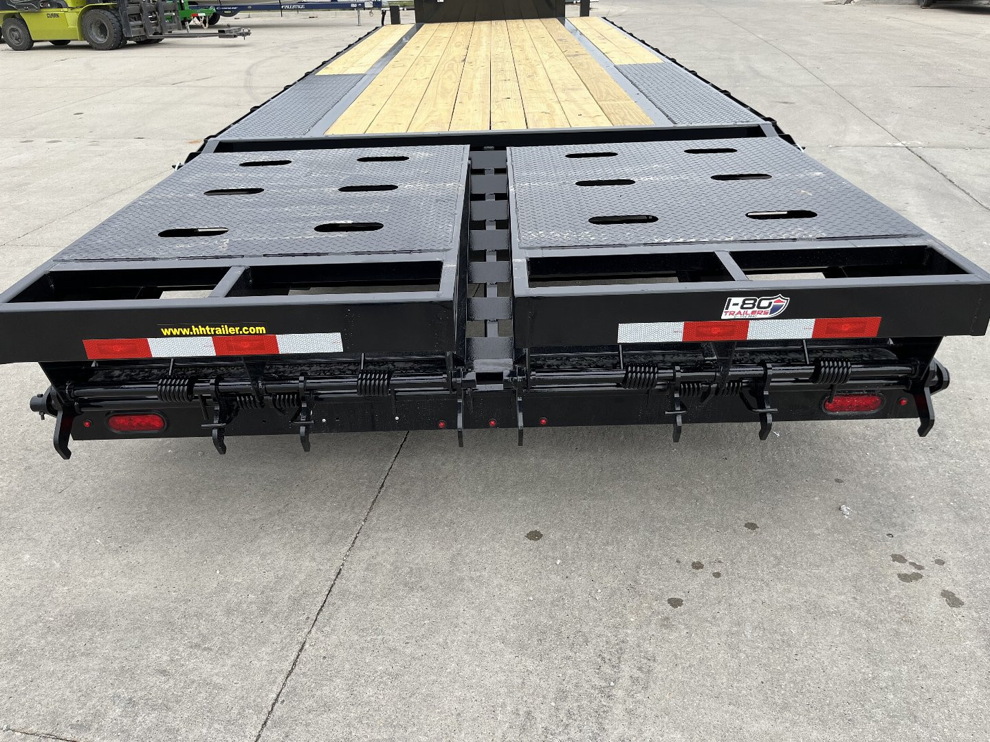 New 2025 H&H Trailers 102"x20'+5' 16k Low Profile Dovetail Super Deluxe Ramps Gooseneck Flatbed Deckover Trailer