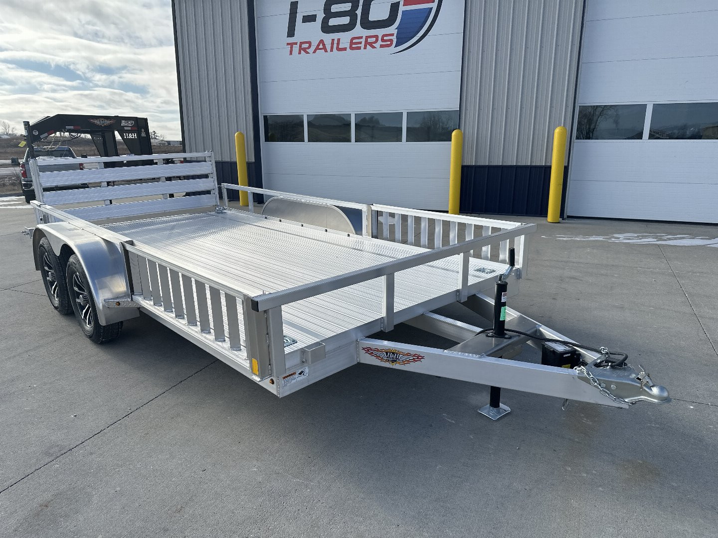 引取大阪 KHS FLITE750 アルミ+カーボンハイブリッド 52 New 2025 Aluminum H&H Trailers 82