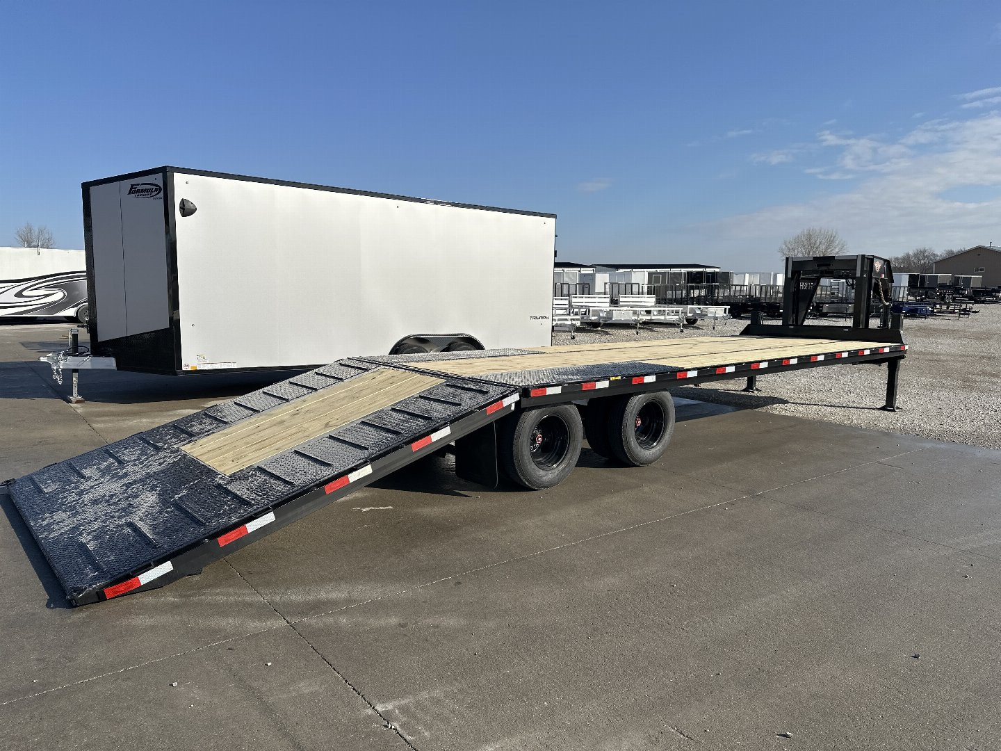 New 2025 H&H Trailers 102"x23'+9' 24k Hydraulic Tail Gooseneck Deckover Flatbed Trailer