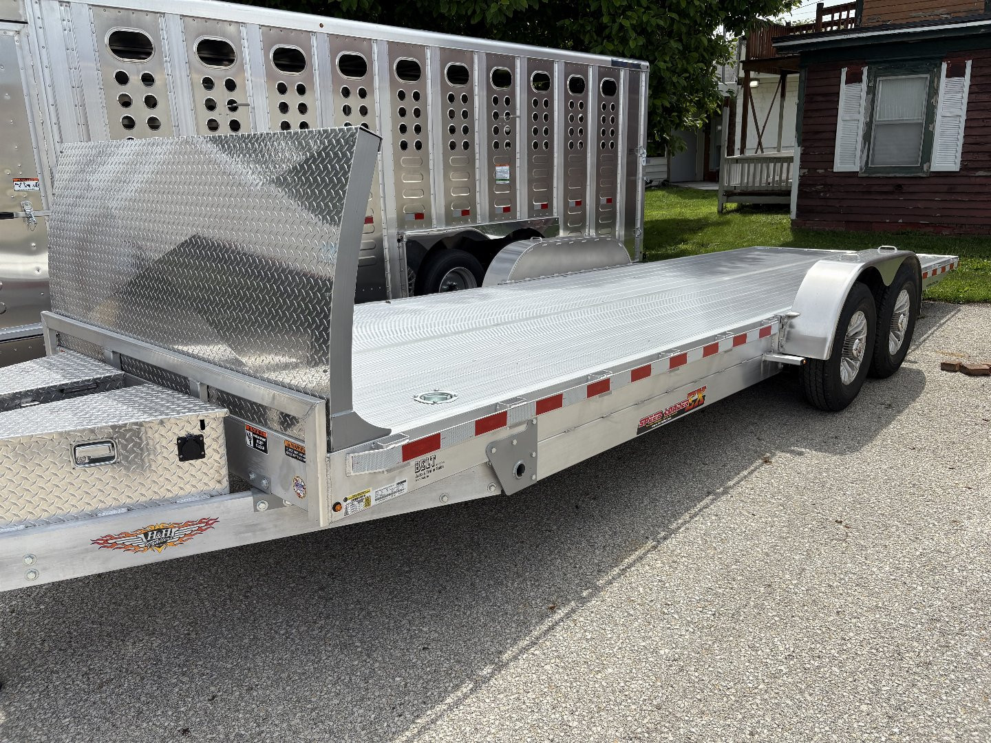 New 2025 H&H 82x24 14k Aluminum Electric Tilt Speedloader