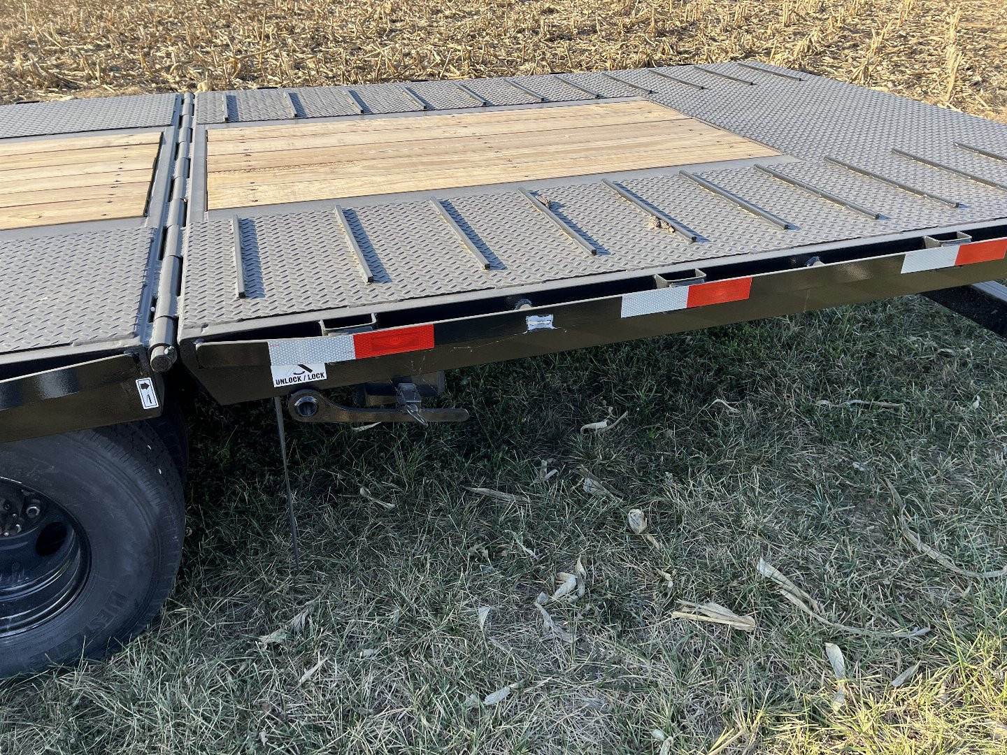 New 2025 H&H Deckover Hyd Tail Deckover Trailer