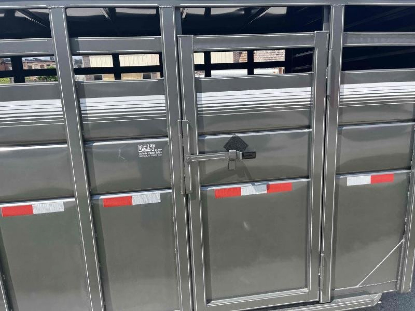 New 2024 SS Duraline Livestock Gooseneck 6'8 x6'6 x20' 14K Center Gate Vents Spare Rubber Bumper Stock / Stock Combo Trailer