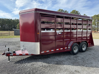 New 2025 Valley Trailers 3800 3-Horse Trailer