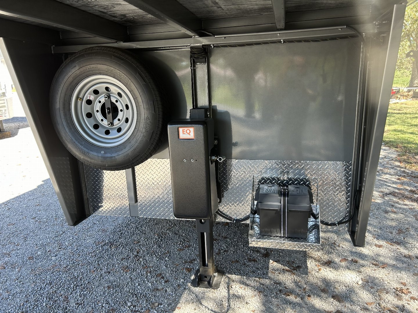 New 2025 Hawk 122C Horse Trailer