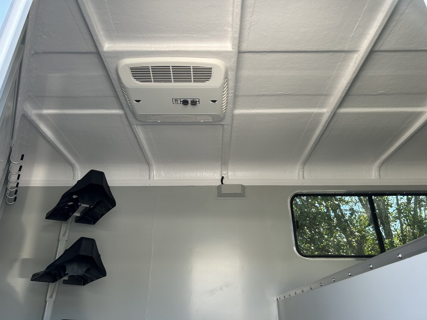 New 2025 Hawk 122C Horse Trailer