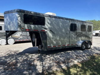 New 2025 Hawk 122C Horse Trailer