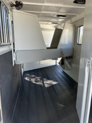 New 2025 Hawk 122C Horse Trailer