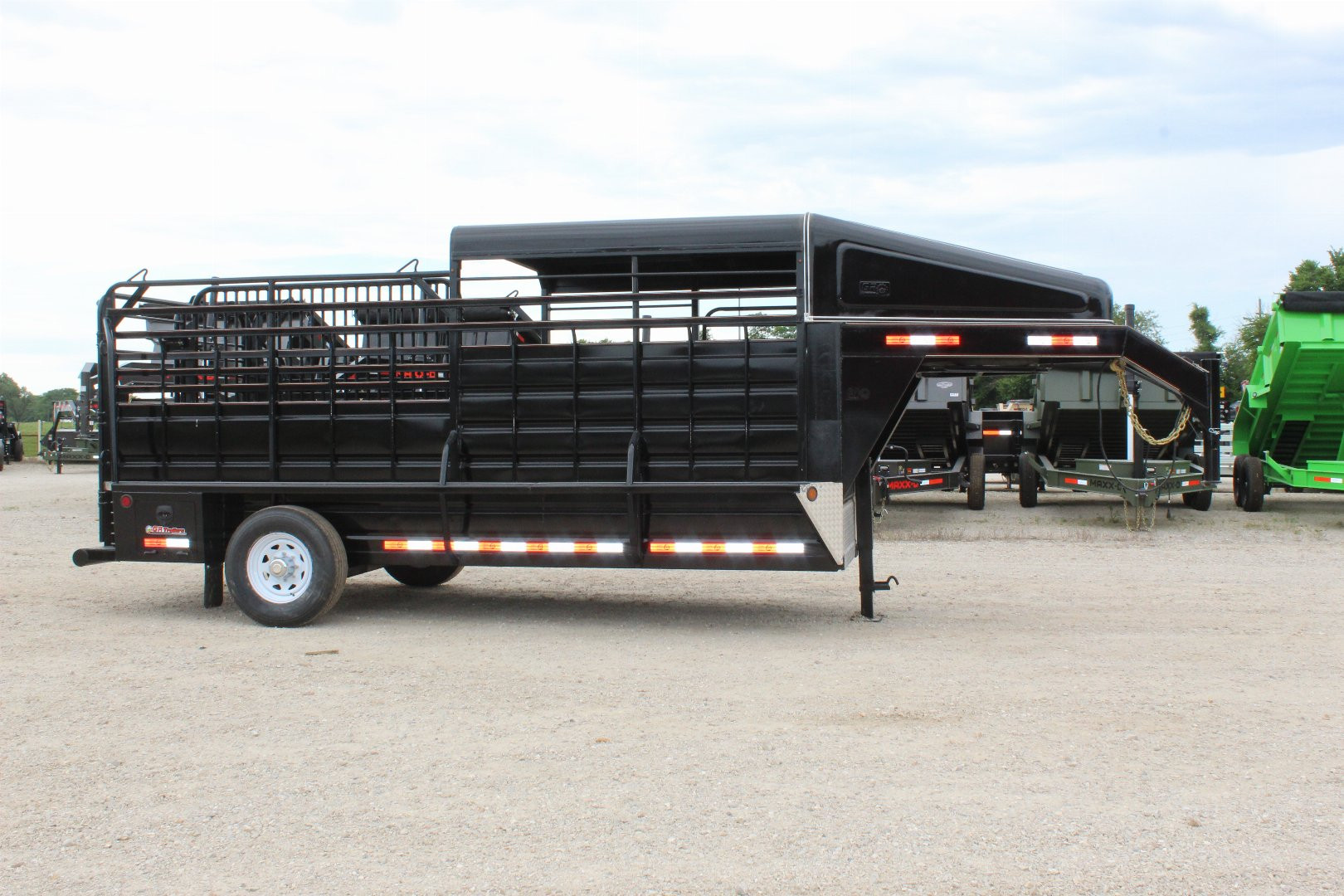 New 2025 GR Trailer 6.8 x 16 Gooseneck Half -Top Livestock