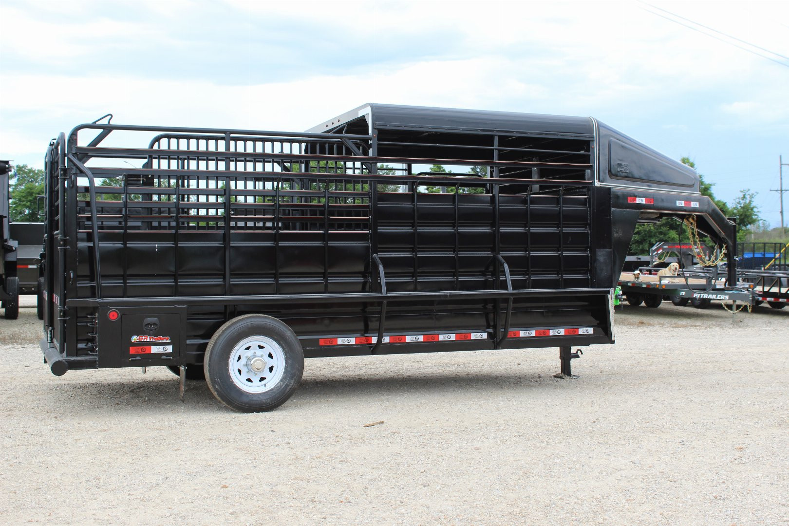 New 2025 GR Trailer 6.8 x 16 Gooseneck Half -Top Livestock