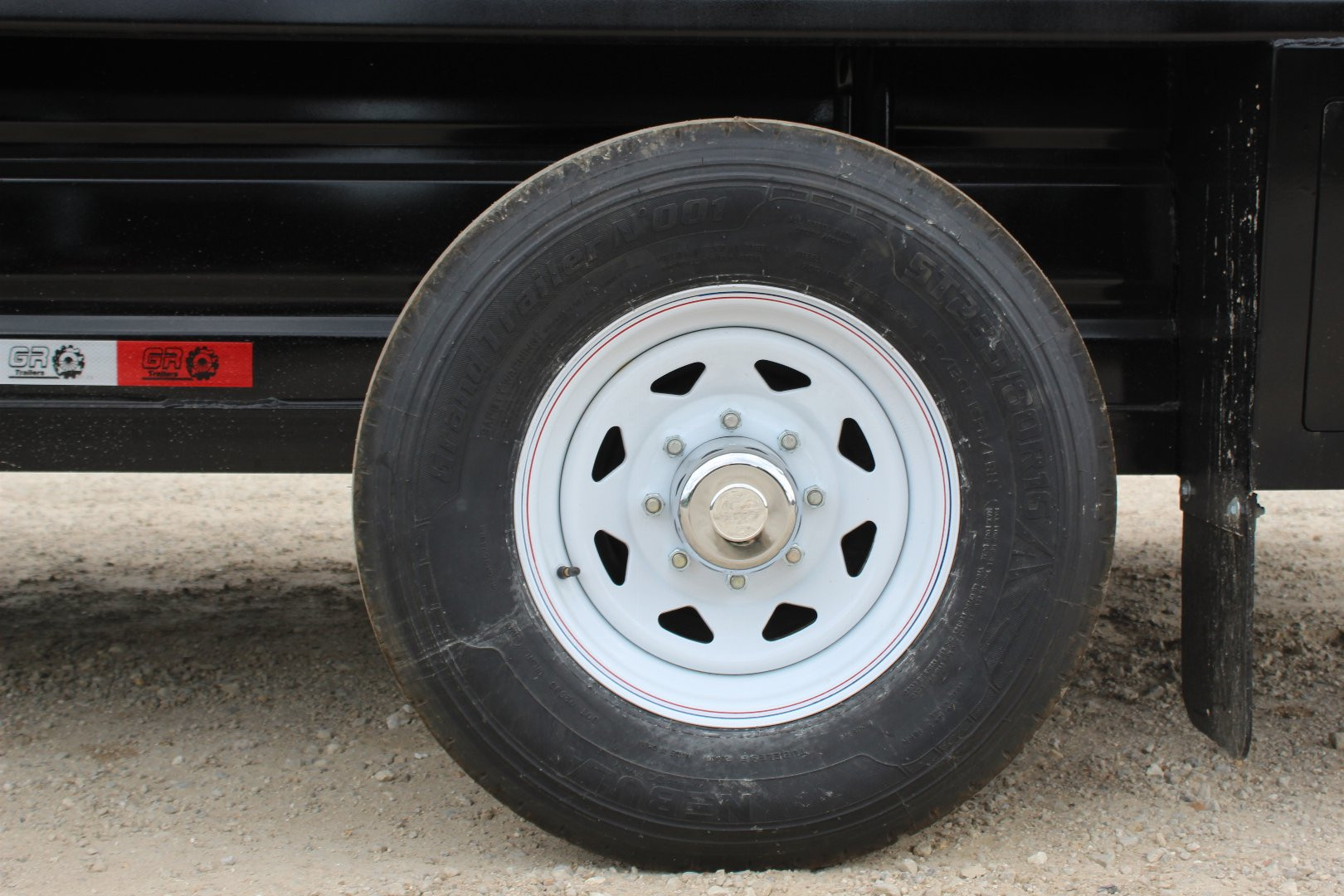 New 2025 GR Trailer 6.8 x 16 Gooseneck Half -Top Livestock