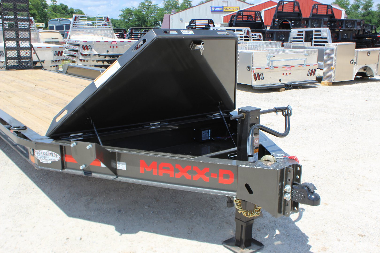 New 2026 MAXX-D EHX 83"x22' Equipment Trailer