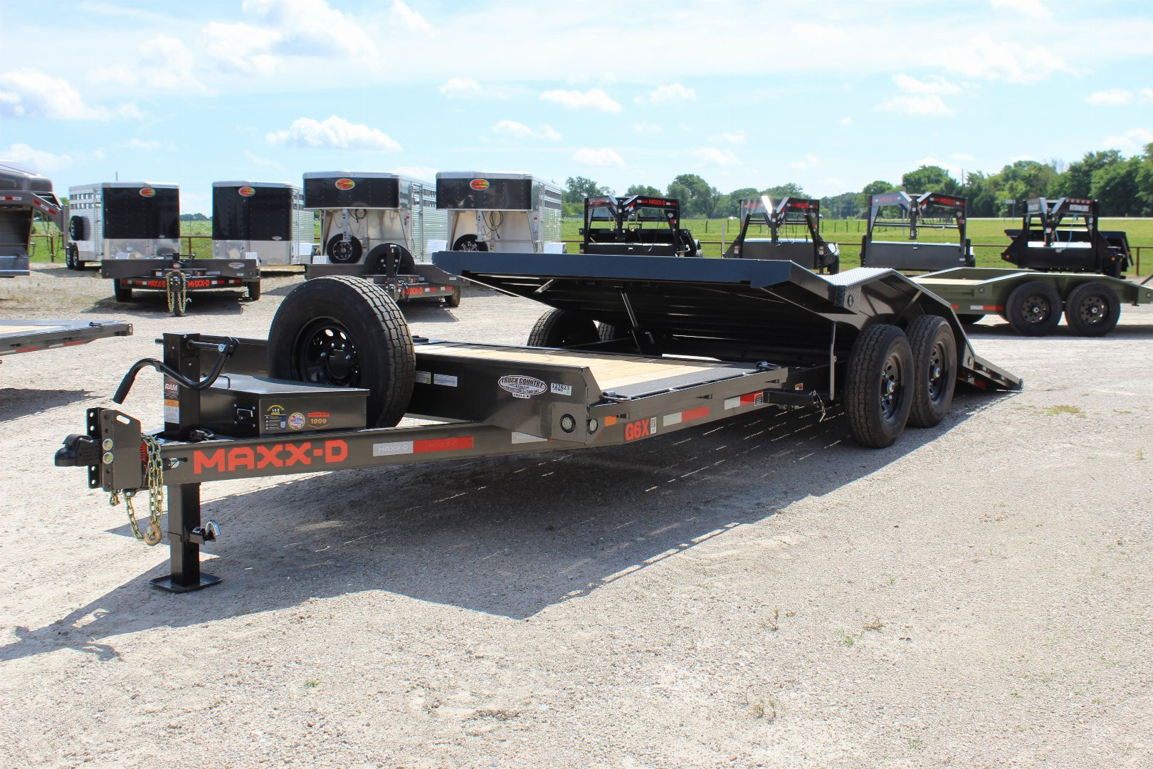 New 2026 MAXX-D G6X 102"x22' BP Equipment Tilt Trailer