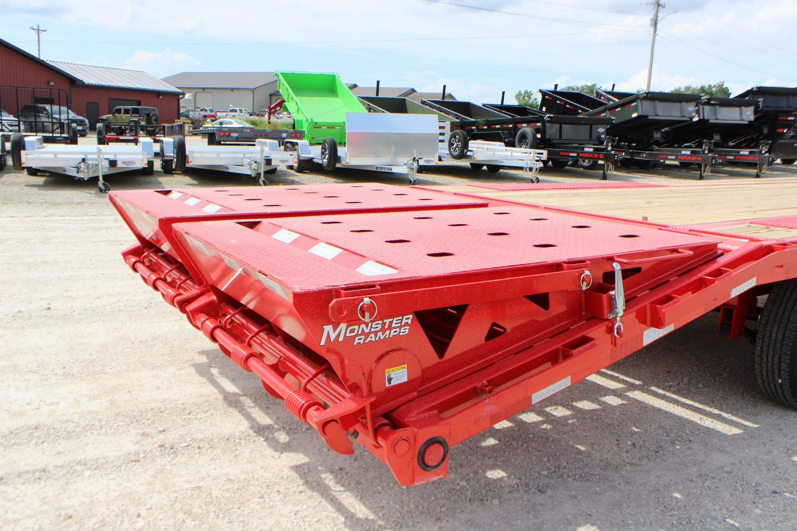 New 2026 PJ TRAILERS 102" x 25' LS Flatbed Trailer