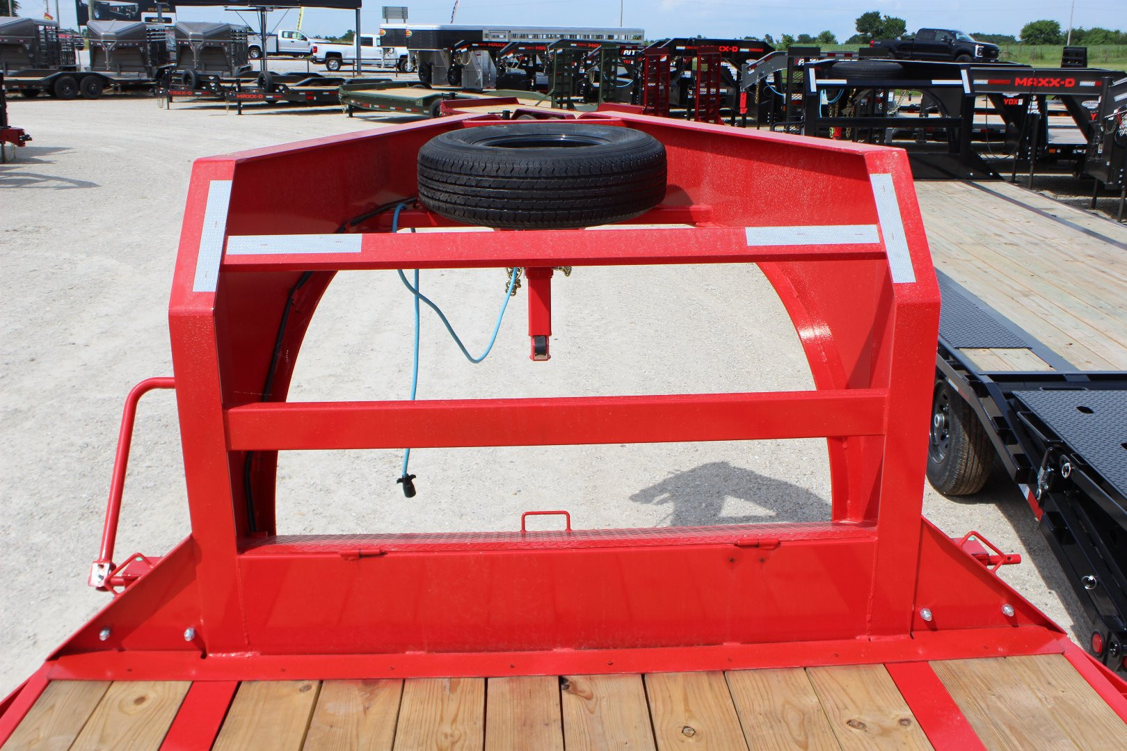 New 2026 PJ TRAILERS 102" x 25' LS Flatbed Trailer