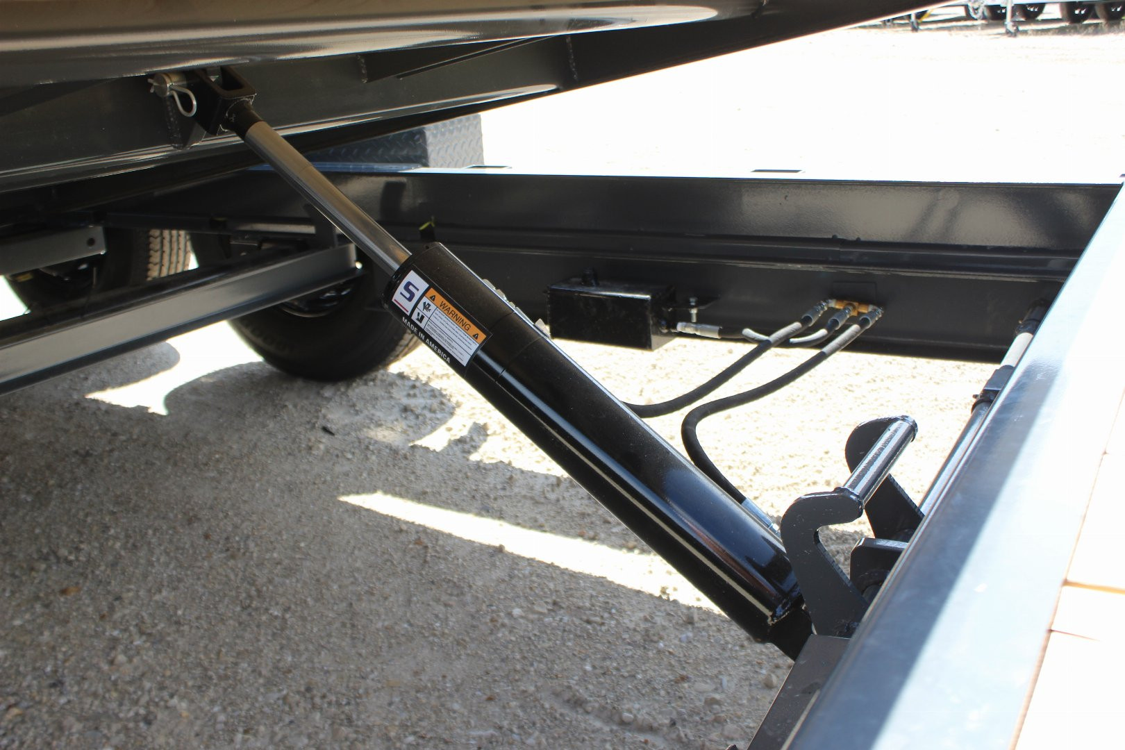 New 2026 PJ Trailers 83" x 20' T6 Equipment Tilt Trailer