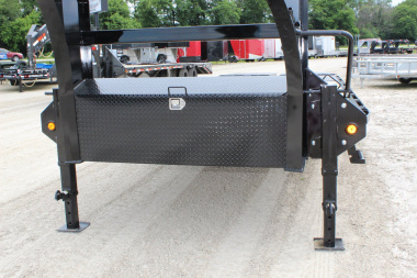 New 2026 PJ TRAILERS 102" x 25' LS Gooseneck Flatbed Trailer