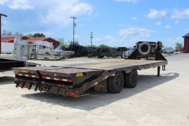 Used 2021 Big Tex 25' gooseneck Flatbed Trailer