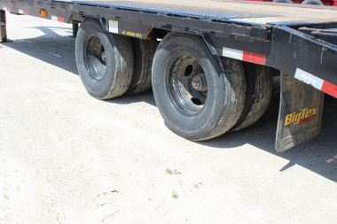 Used 2021 Big Tex 25' gooseneck Flatbed Trailer