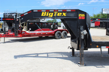 Used 2021 Big Tex 25' gooseneck Flatbed Trailer