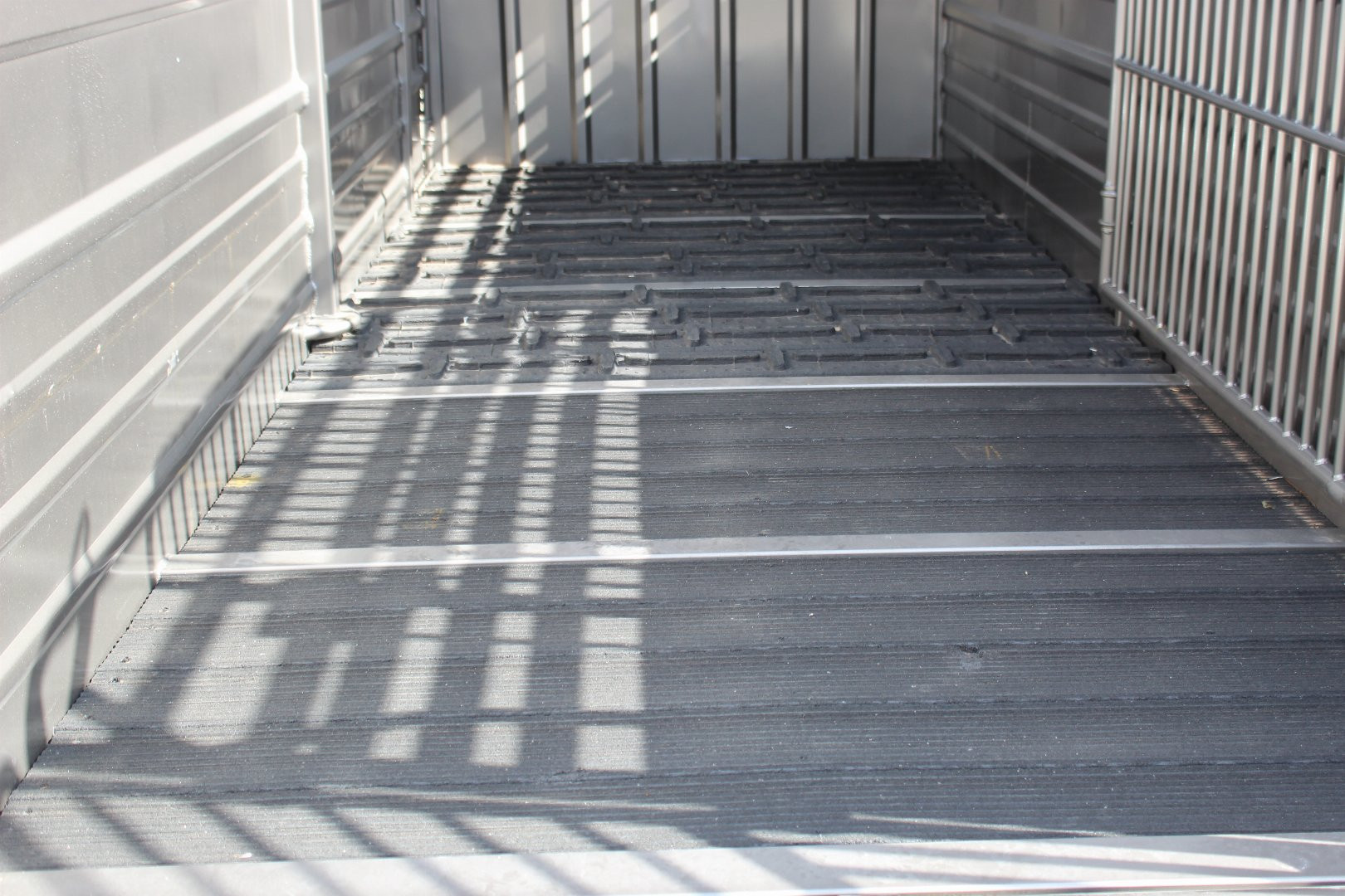 New 2025 GR TRAILERS 6.8' x 20' Livestock w/ dog boxes