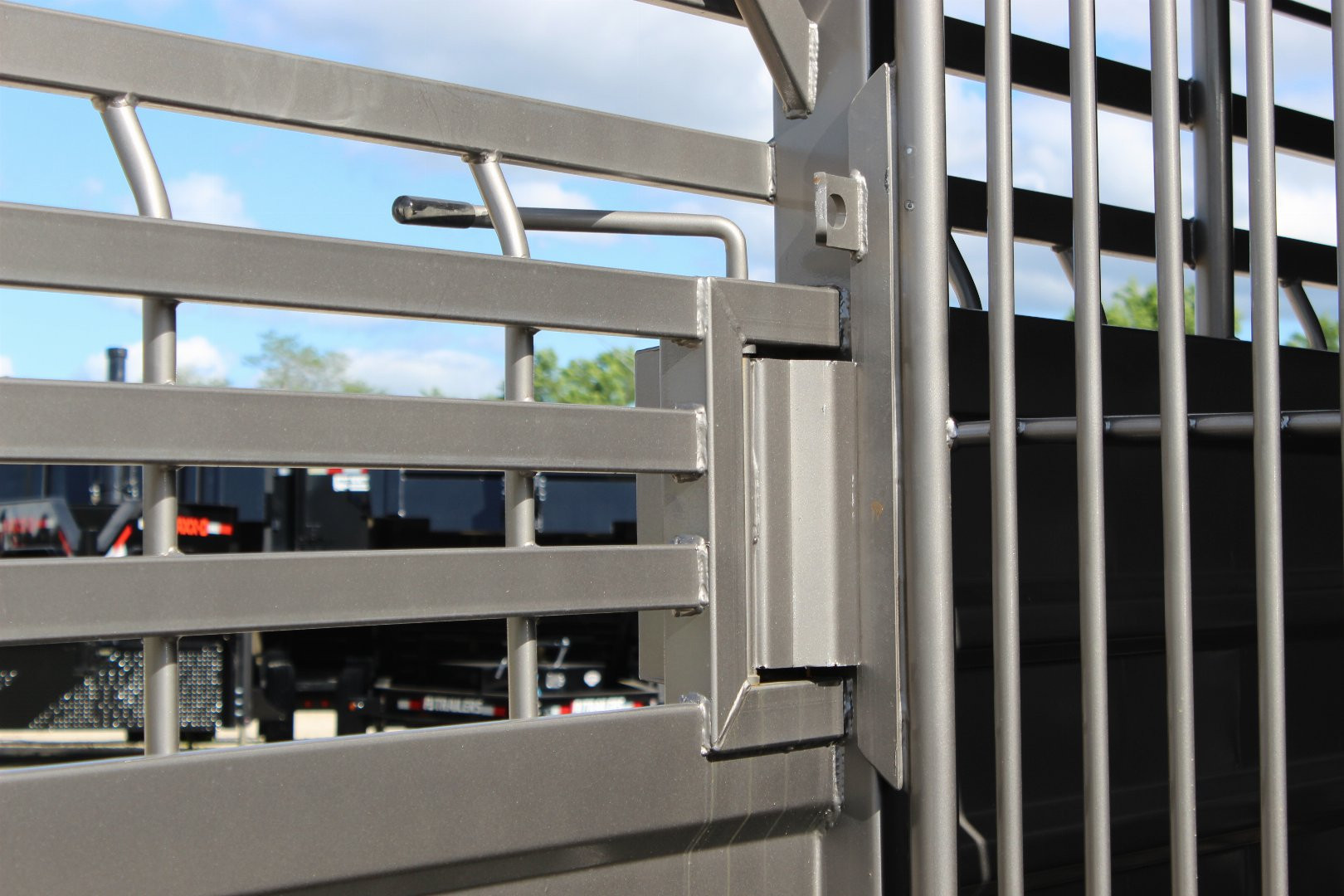 New 2025 GR TRAILERS 6.8' x 20' Livestock w/ dog boxes