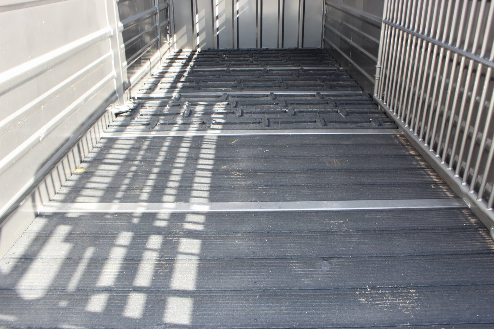 New 2025 GR TRAILERS 6.8' x 20' Livestock w/ dog boxes