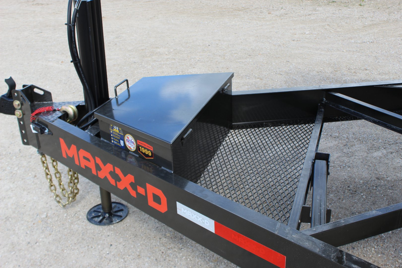 New 2026 MAXX-D T8X 102"x24' BP equipment Tilt Trailer