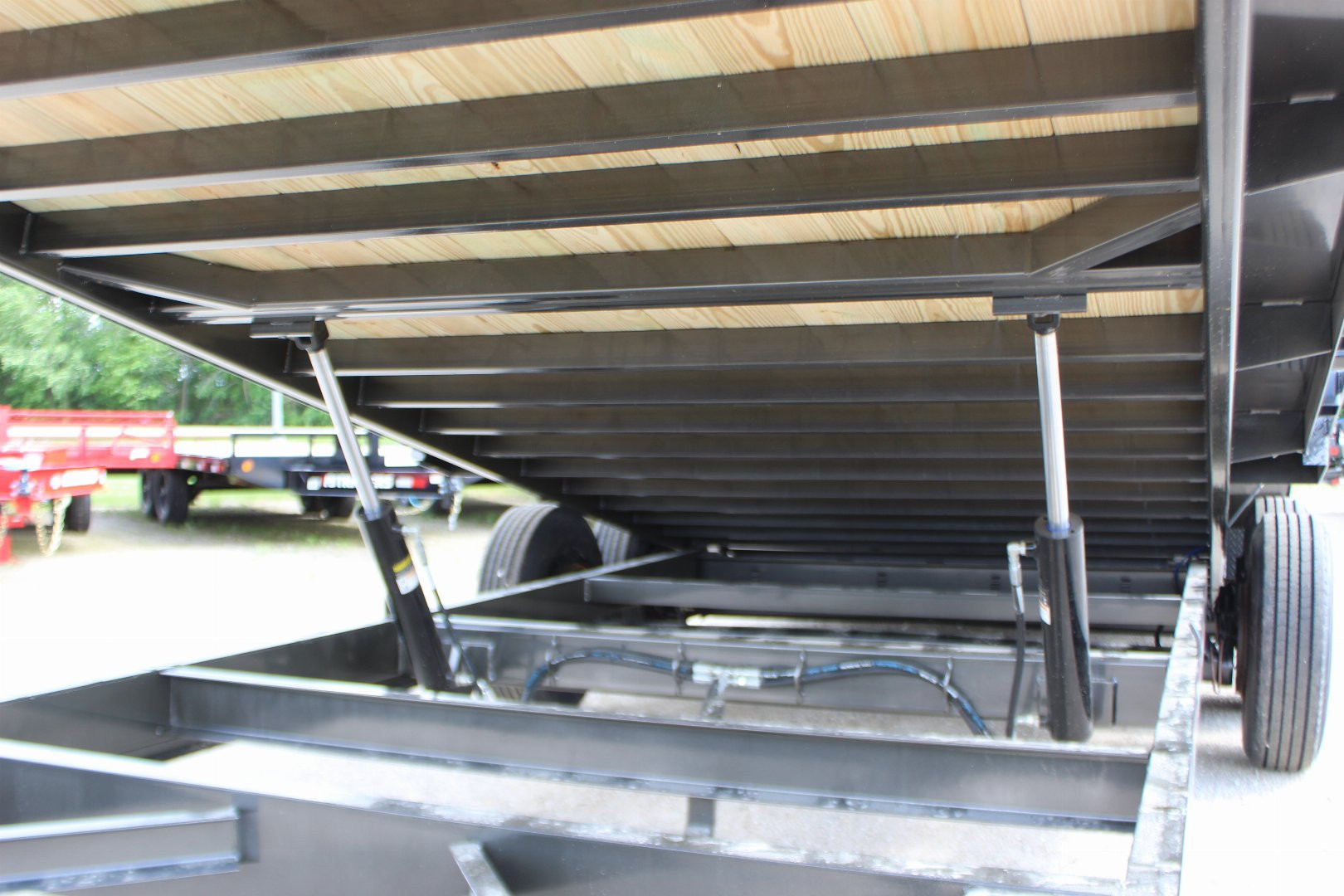 New 2026 MAXX-D T8X 102"x24' BP equipment Tilt Trailer