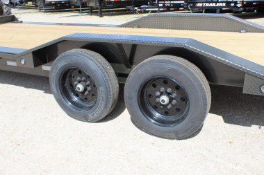 New 2026 MAXX-D T8X 102"x24' BP equipment Tilt Trailer