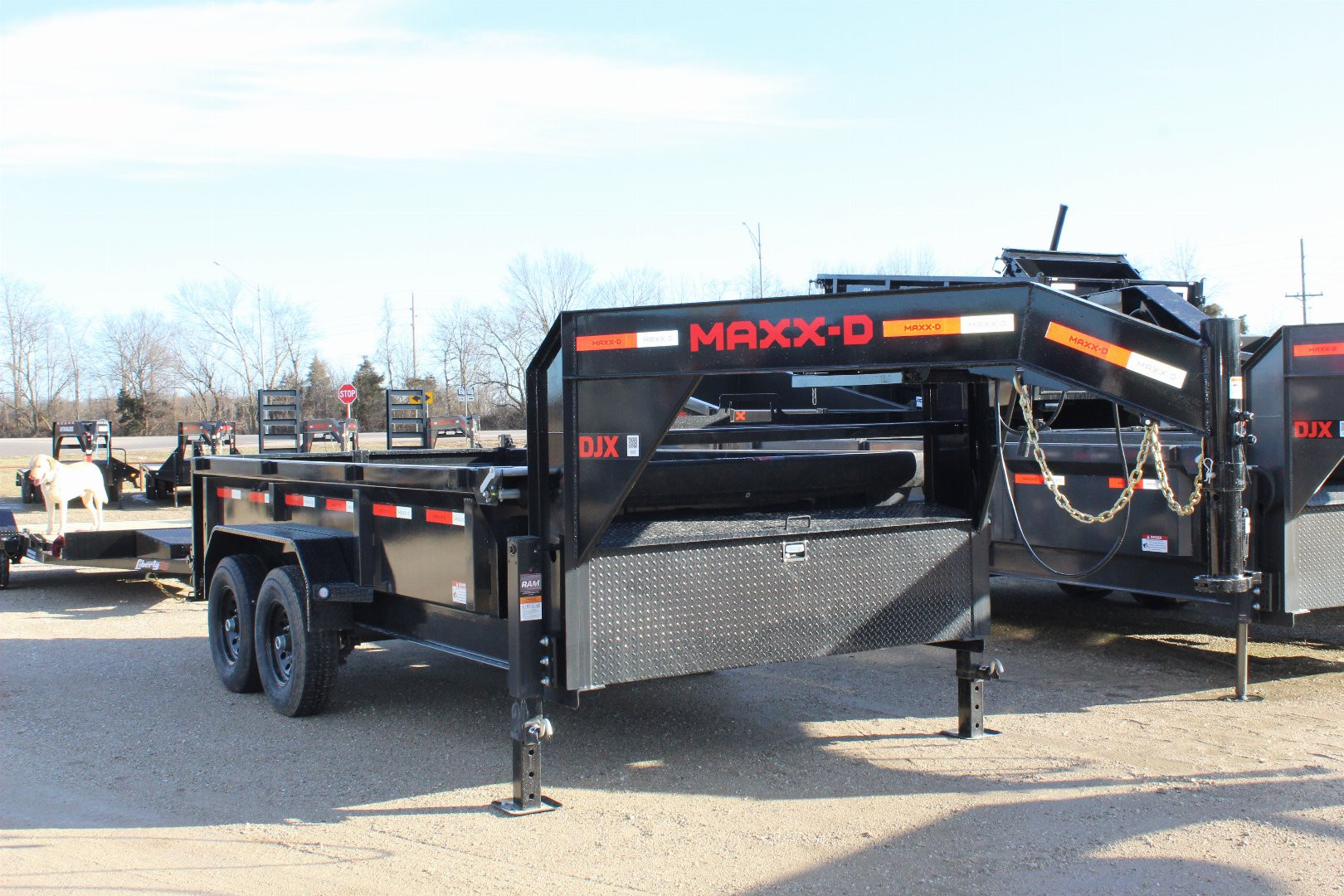 New 2025 MAXXD DJX 14' gooseneck Dump Trailer