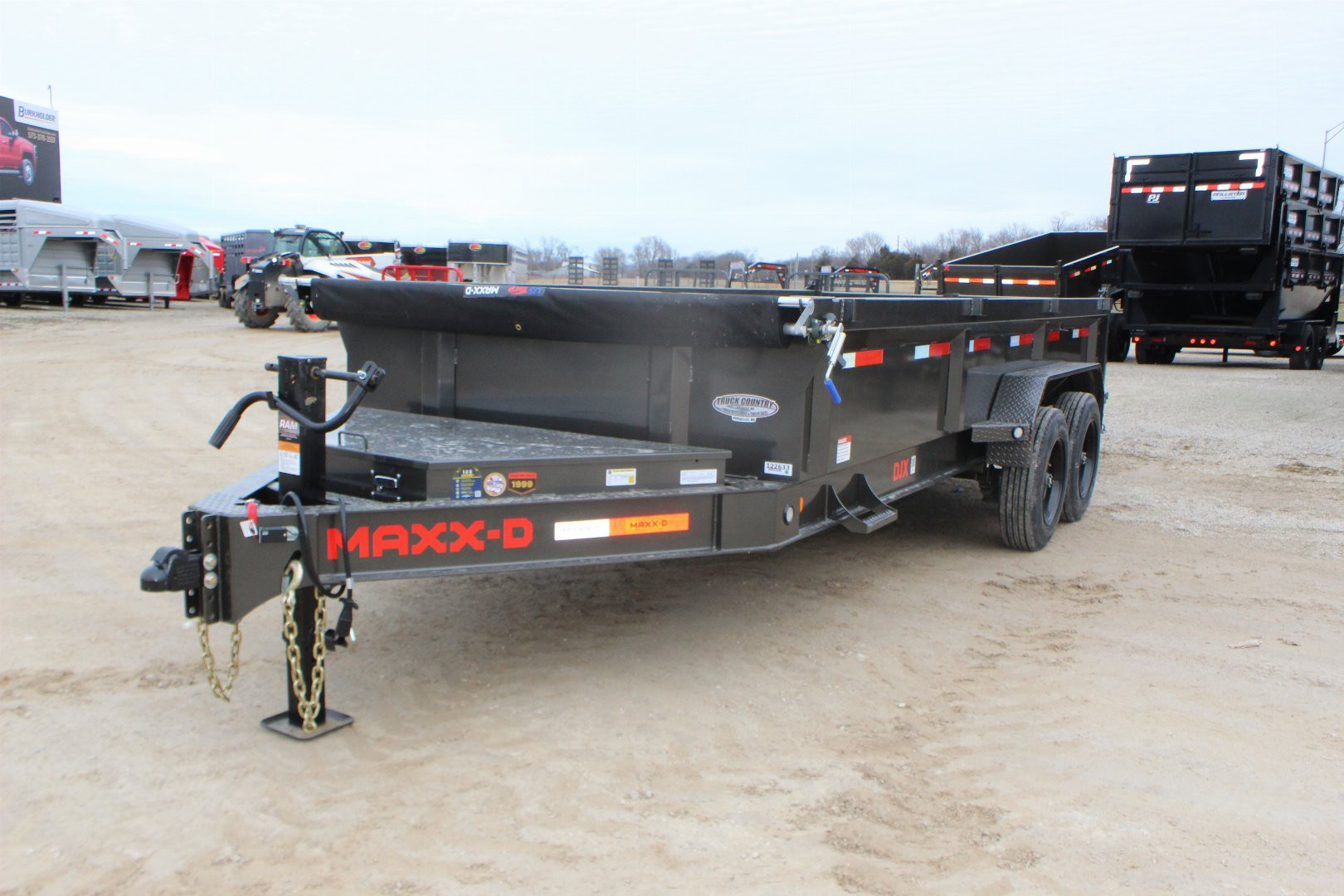New 2025 MAXXD DJX 16' Dump Trailer