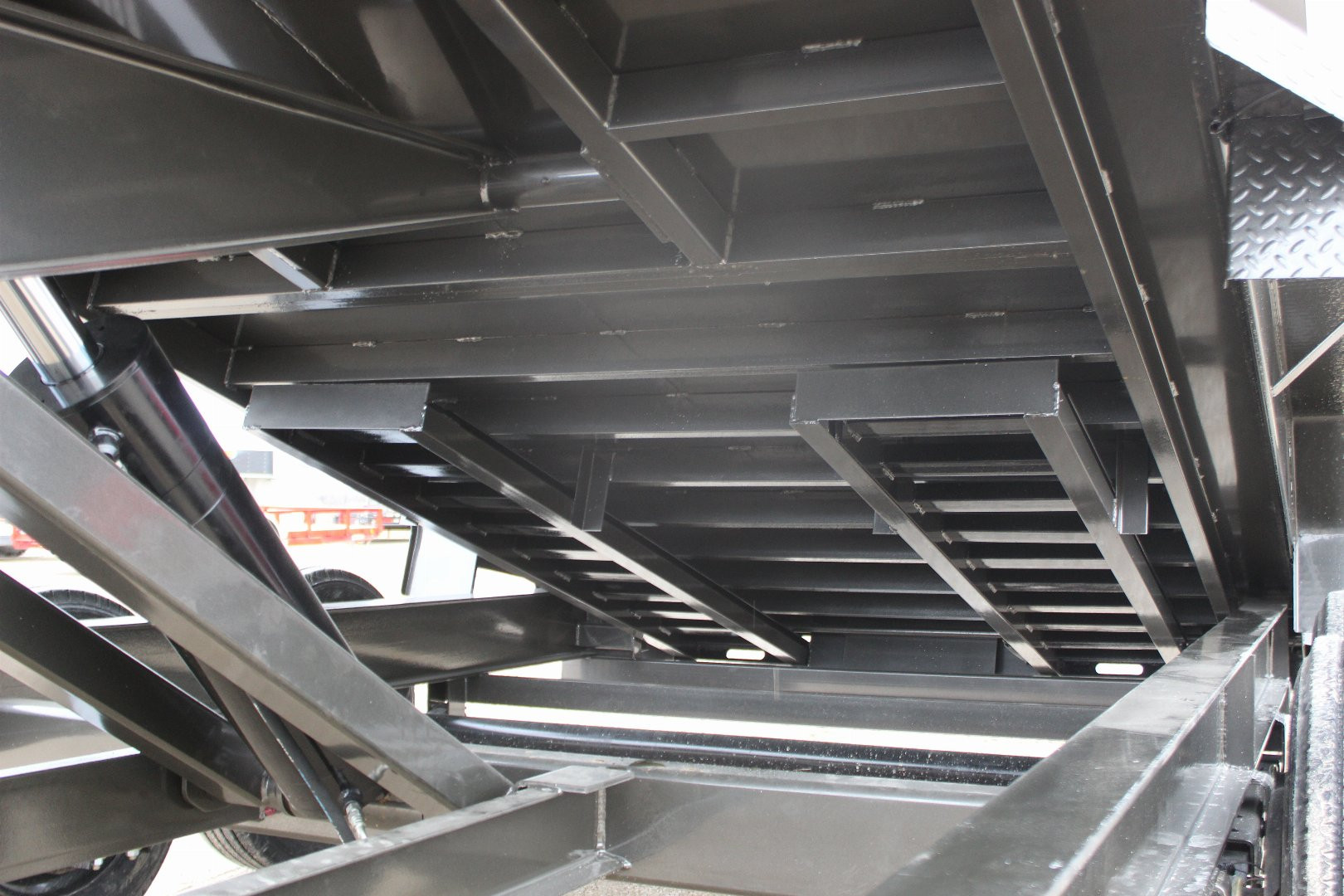 New 2025 MAXXD DJX 16' Dump Trailer