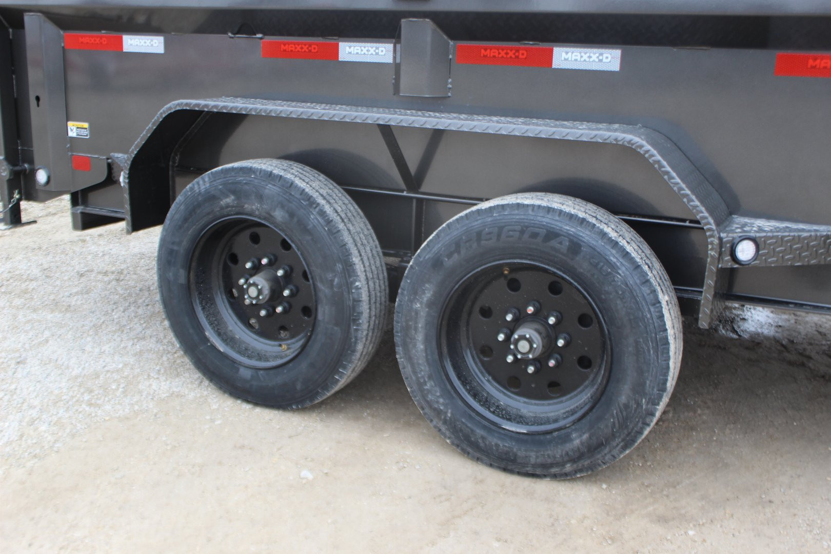 New 2025 MAXXD DJX 16' Dump Trailer