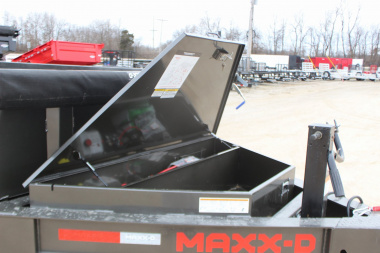 New 2025 MAXXD DJX 16' Dump Trailer