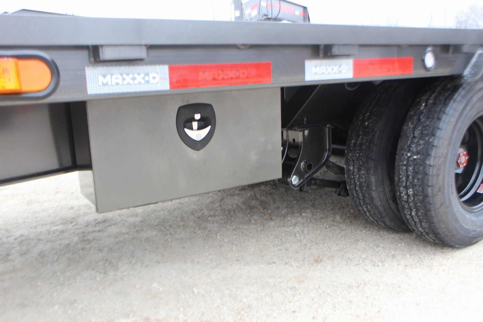 New 2025 MAXXD LDX 32' Gooseneck Flatbed Trailer